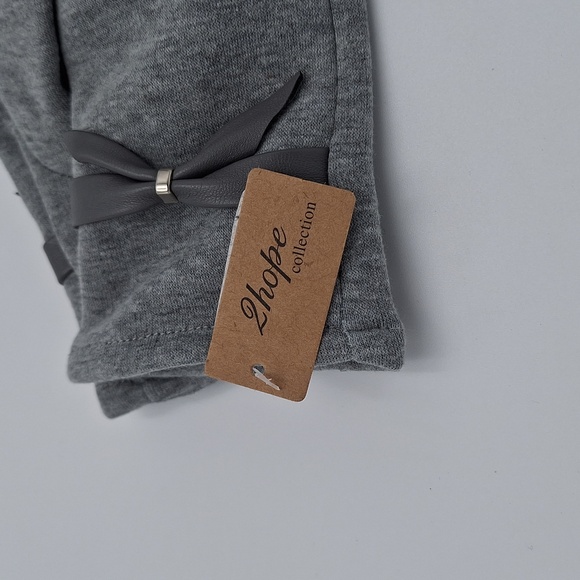 Chic Women's Gray Gloves with Bow Detail Fleece Lined - Picture 6 of 8